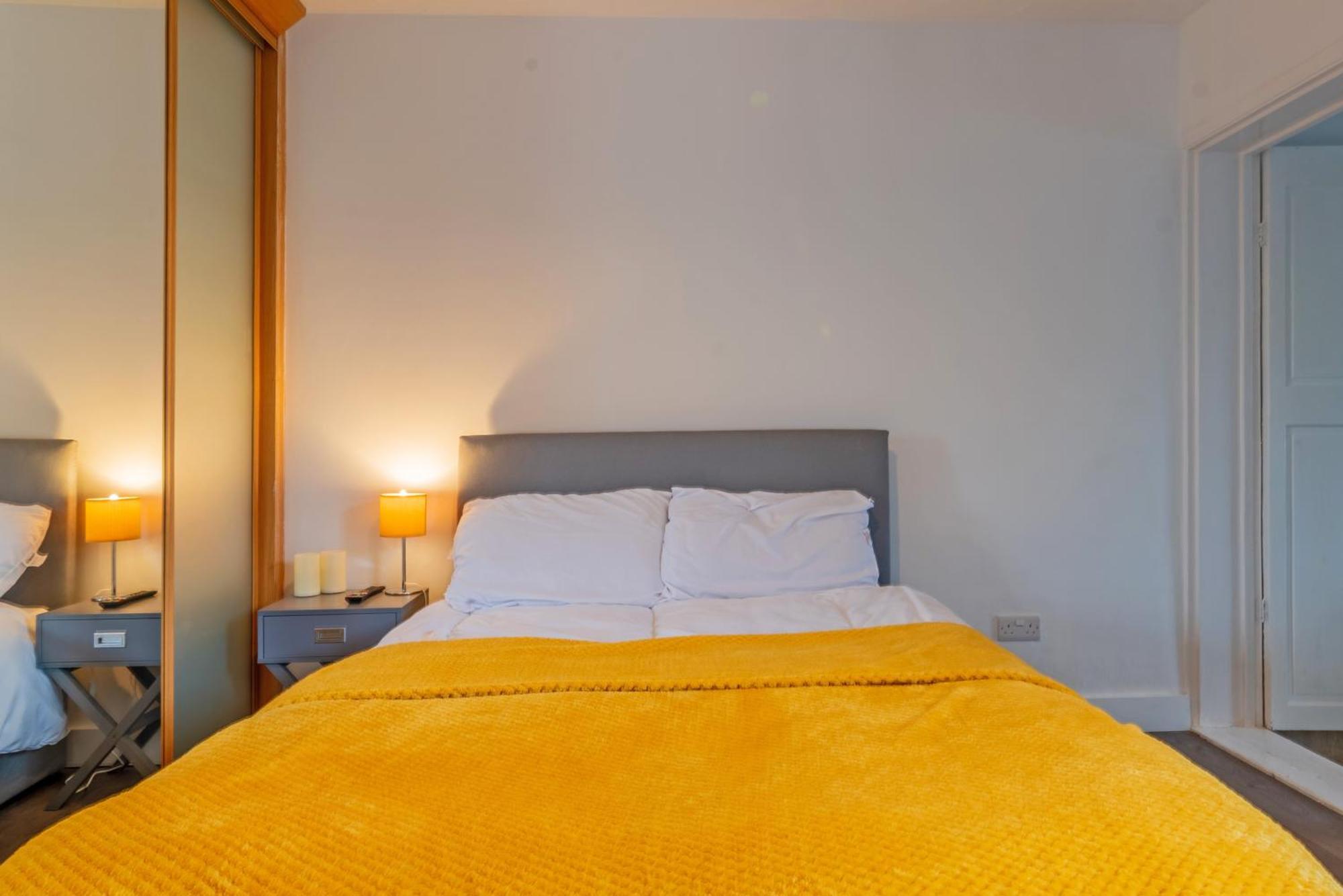 Modern 2 Bed 2 Bath House In Sittingbourne By Splendid Stays Luaran gambar